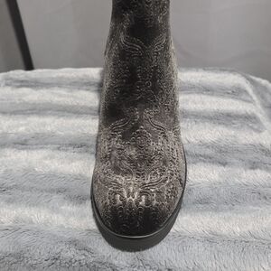 Indigo Elegant Black Velvet Women's Boots